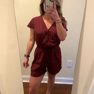 Atmosphere Short Sleeve V-Neck Romper Size 6